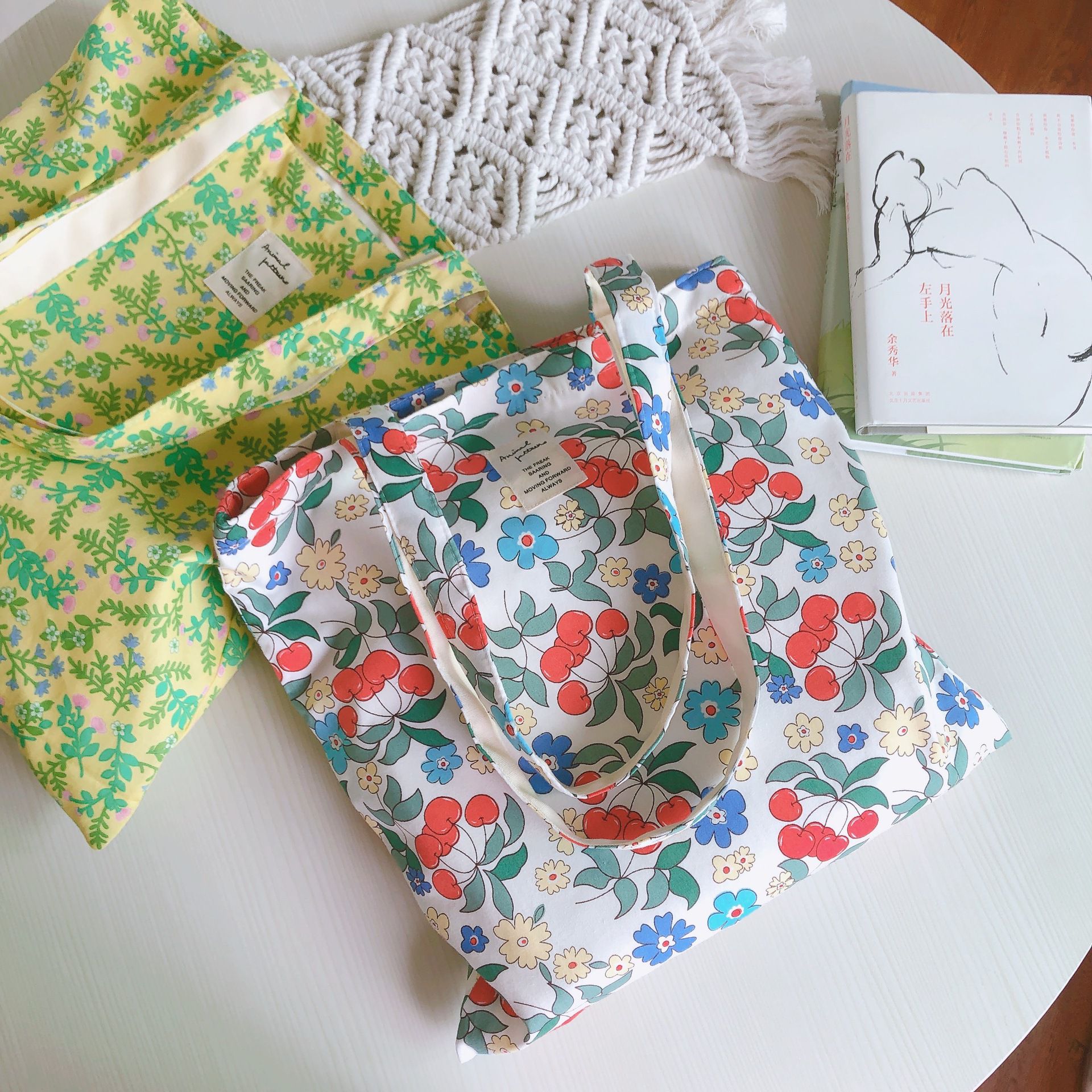 清新單肩手提帆布袋-彩色花果 (37*35cm)