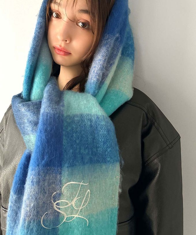 日本 Classical Elf - 蓬鬆份量感logo刺繡流蘇圍巾-藍色系