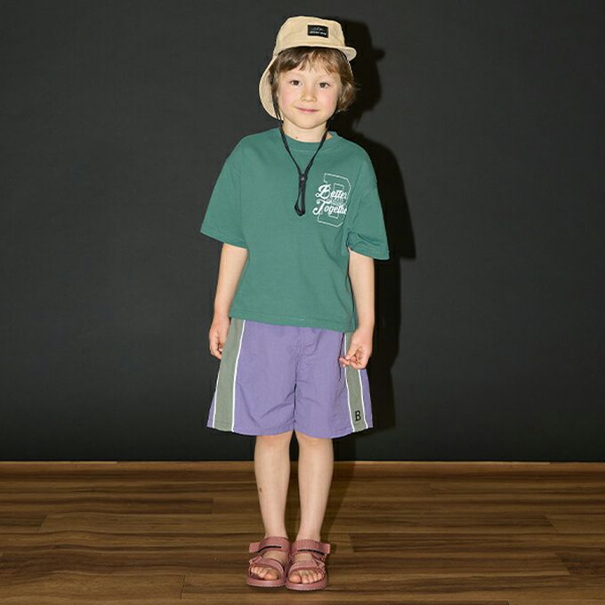 日本 b-ROOM - 美式休閒印花短袖上衣-水藍