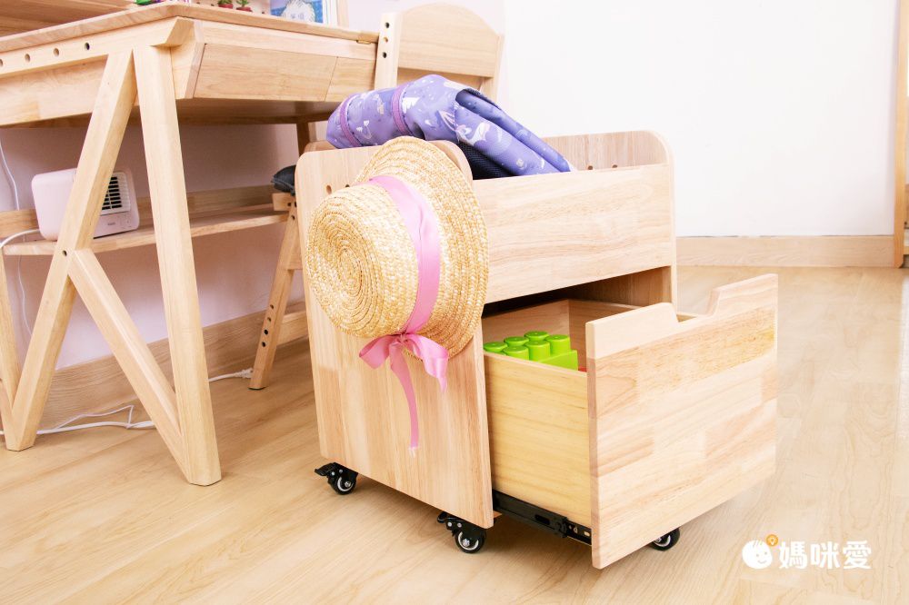 環安傢俱 - 【好好學】成長桌椅組-旗艦組(到府組裝)-(含學習桌+學習椅+創意組合架+書包櫃+側邊延伸櫃，送69*40cm霧透桌墊)-DC-402