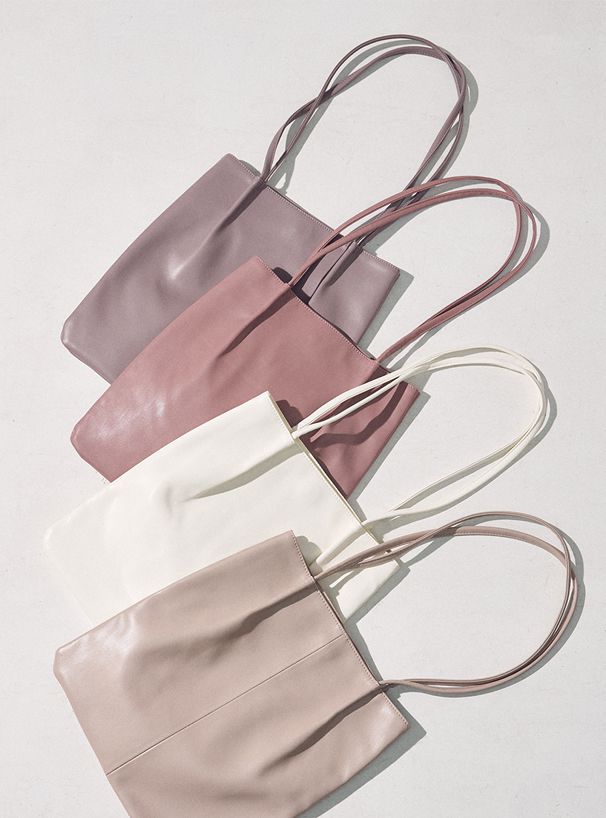 日本 GRL - 簡約百搭仿皮細肩帶肩背包-黑 (F)