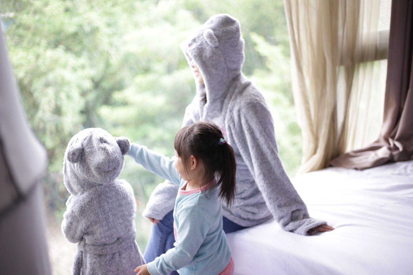 西班牙 KLINS 柔絨套裝 · 輕柔睡袍親子裝