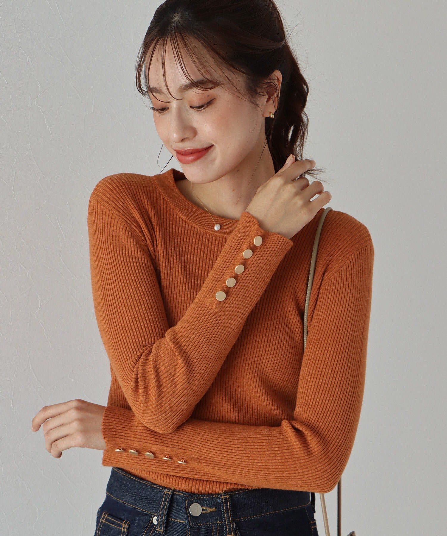 日本 BLUE EAST - 時尚金釦羅紋針織上衣-墨綠