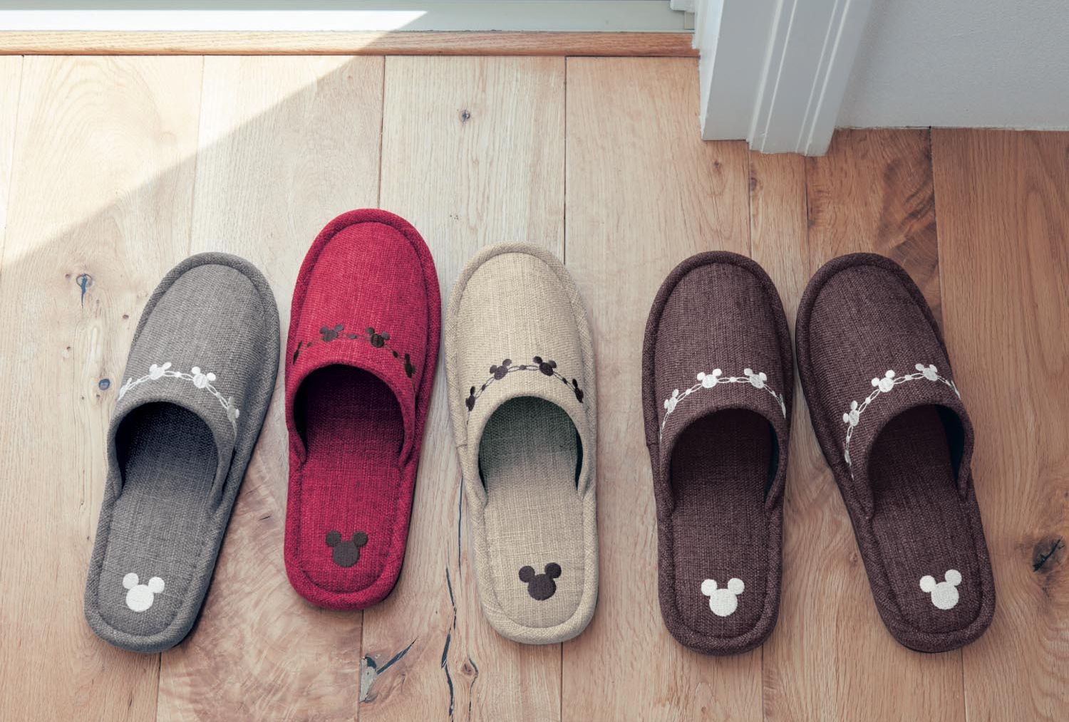 日本千趣會 - 迪士尼 刺繡室內拖超值四雙組-深色系 (24-26cm)