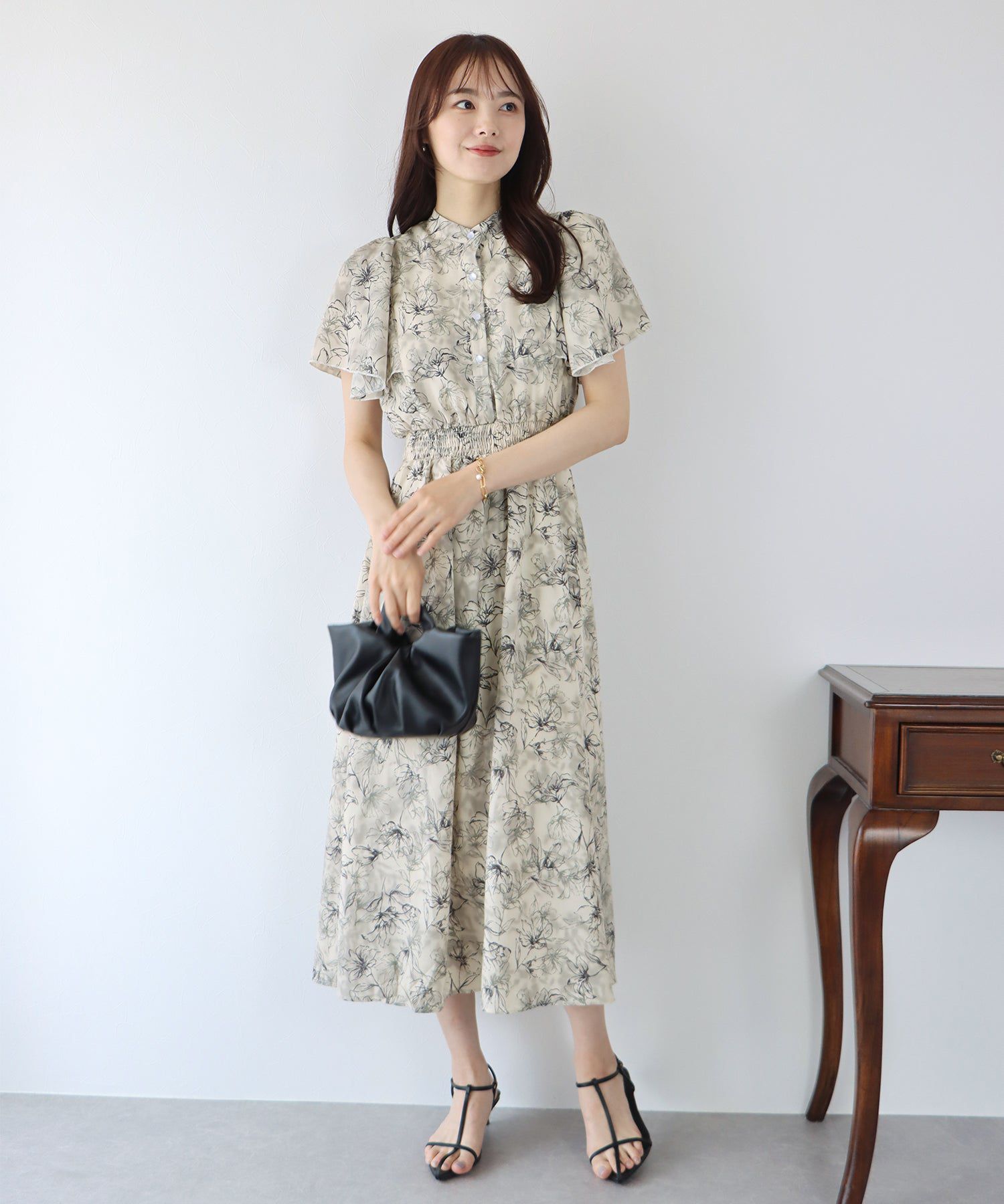 日本 BLUE EAST - 浪漫時光碎花雪紡短袖洋裝-寧靜花園-淺粉紫