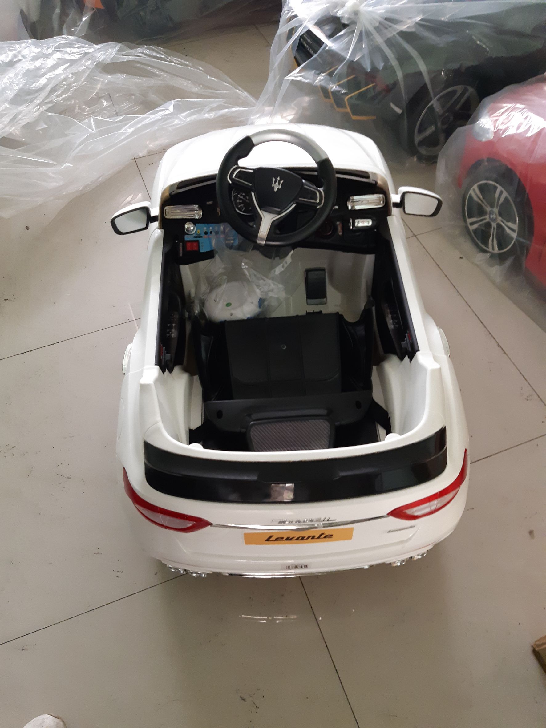 親親 Ching Ching - 福利品-瑪莎拉蒂Levante電動車(原廠授權)RT-7993-白色