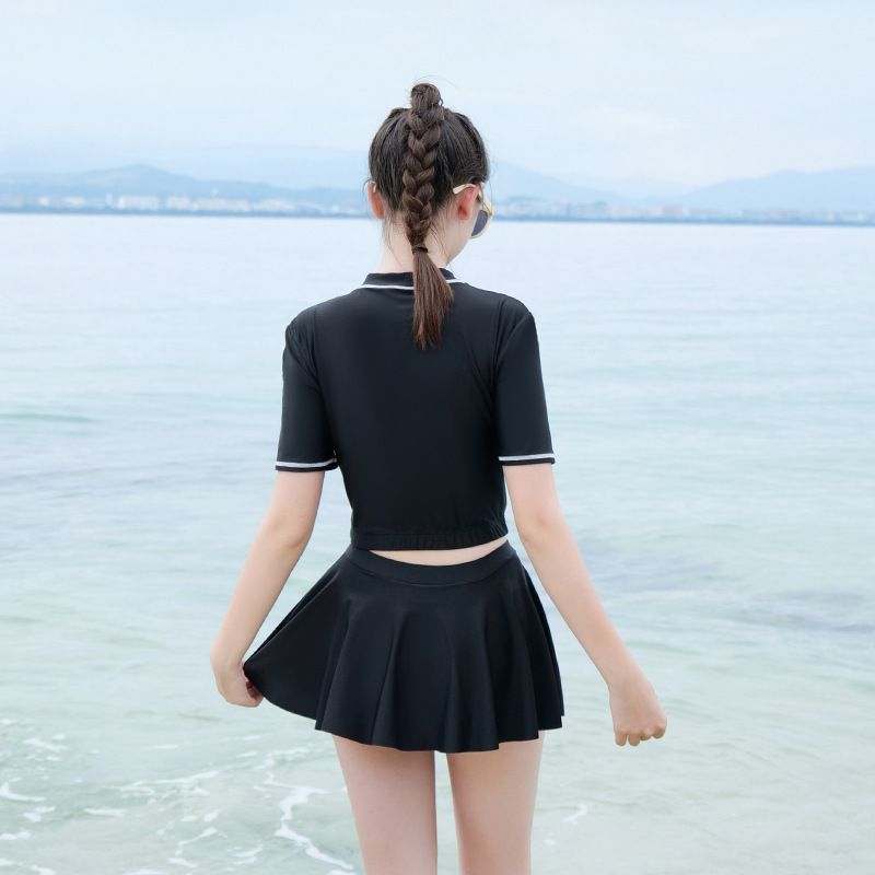 大童女孩運動風短袖泳衣套裝 (二件組)-WOW-黑色-上衣+褲裙