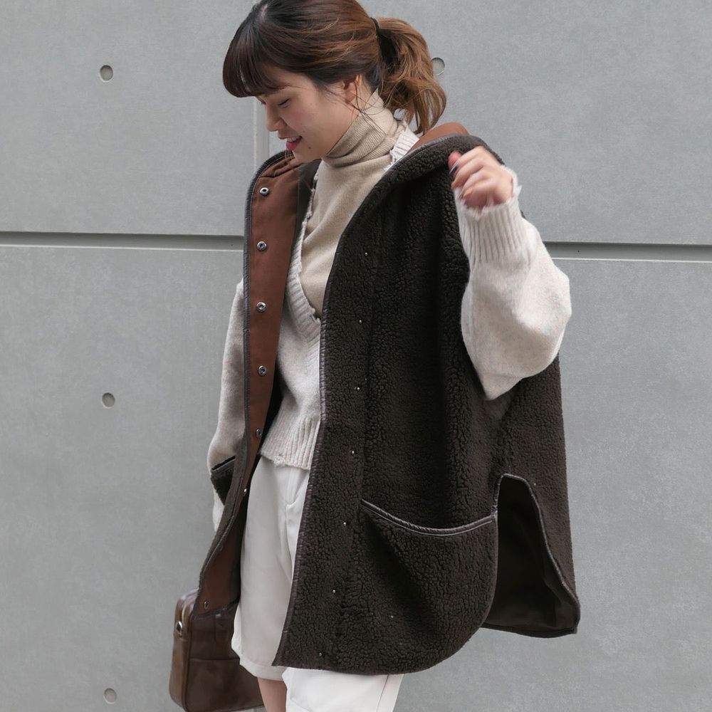 日本 Riche Glamour - 泰迪熊弧形衣襬連帽背心外套-深灰咖