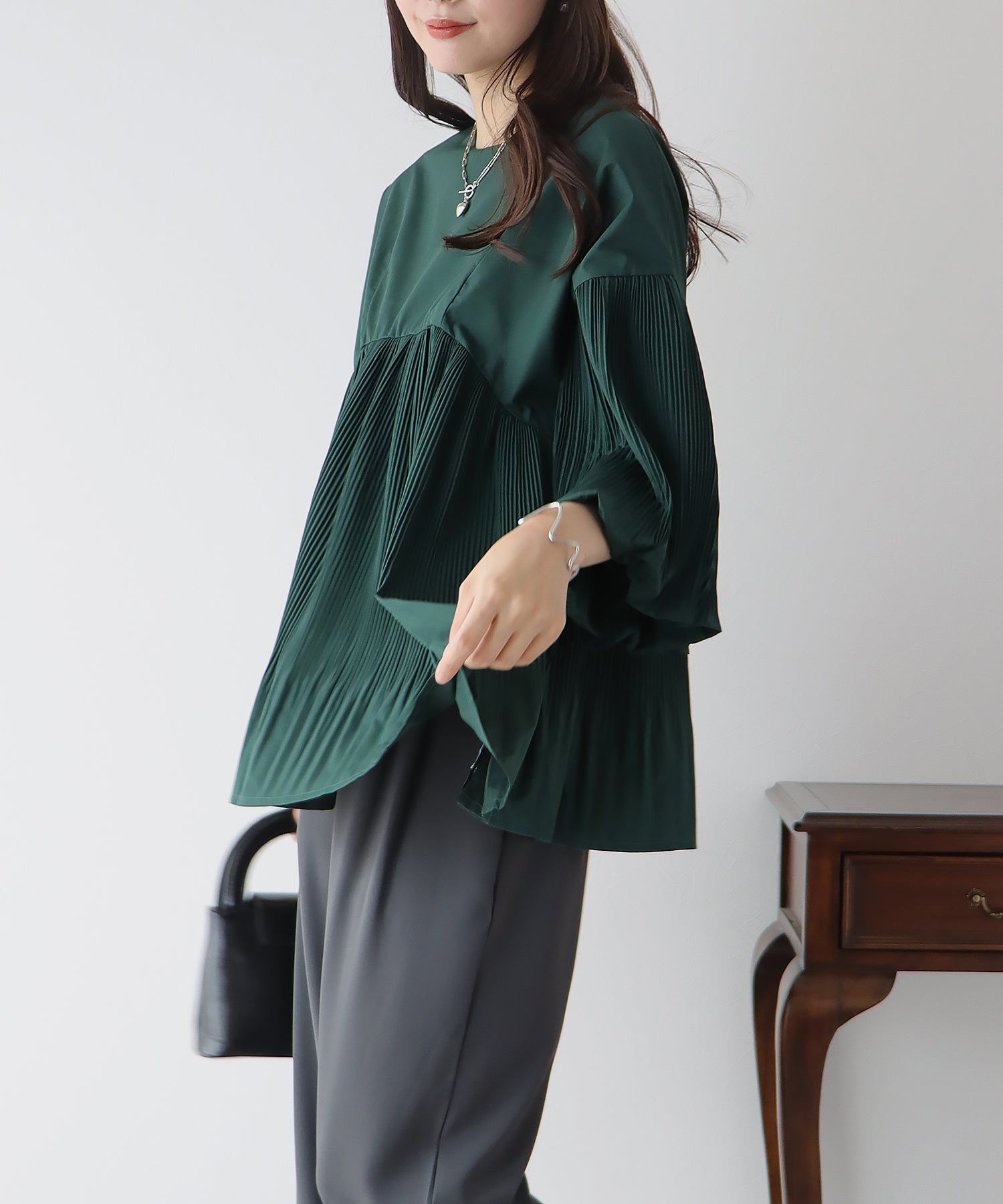 日本 BLUE EAST - 楊柳拼接五分袖上衣-奶茶