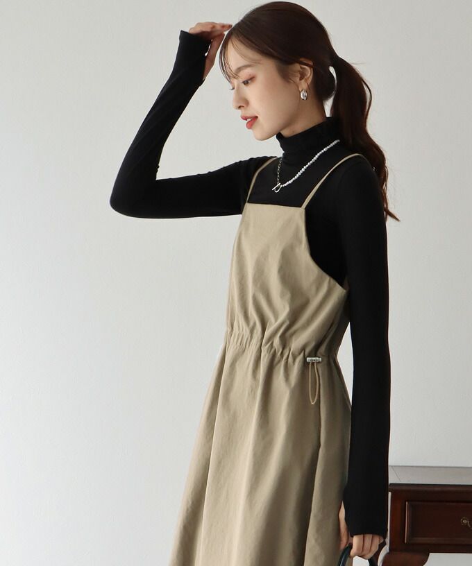 日本 BLUE EAST - 工裝風抽繩縮腰吊帶裙-卡其