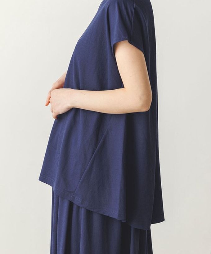 日本 Sans Souci 34+ - 接觸涼感 圓弧百搭法式袖上衣-淺灰