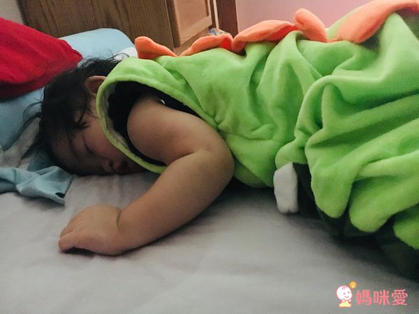 【JoyNa 法蘭絨分腿防踢睡袋】晚上不怕踢被