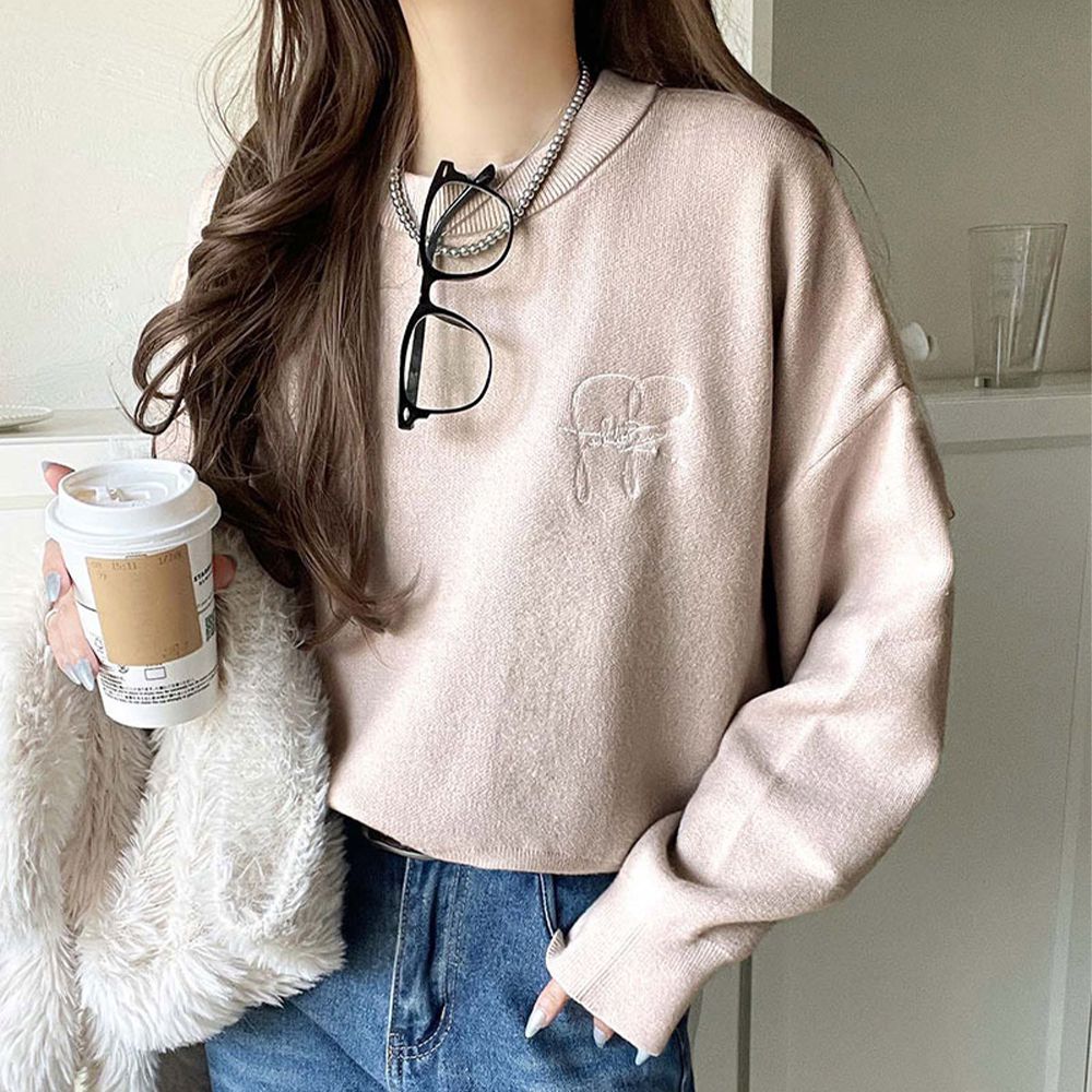 手寫風刺繡logo復古柔美針織上衣-淺杏棕