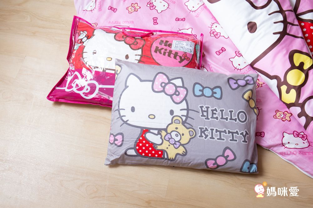 鴻宇 HongYew - Hello Kitty兒童標準型乳膠枕-甜蜜夥伴-粉色 (35x50x9 cm)