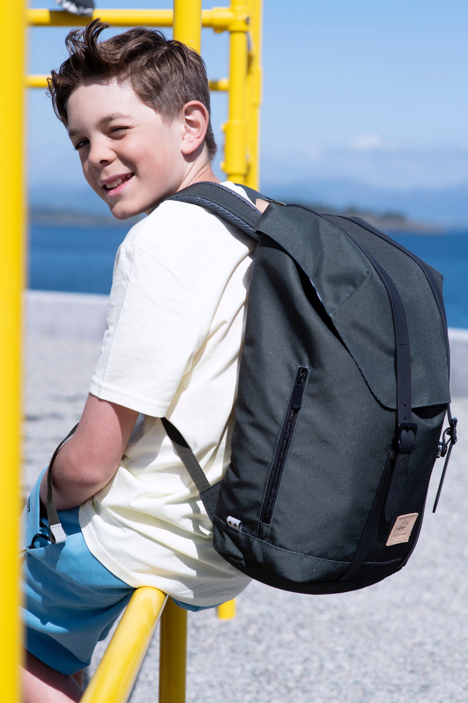 挪威Frii - 輕量護脊書包-桃粉 (30L)