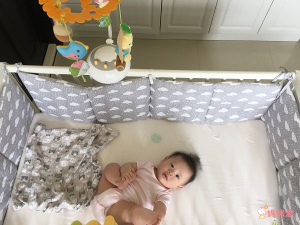 日本 Combi - Kuma 哭聲感應安撫音樂鈴-0個月起