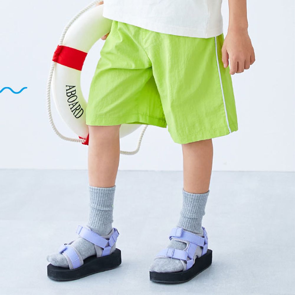 水陸二用 輕盈玩水尼龍五分褲-側邊條-亮黃綠