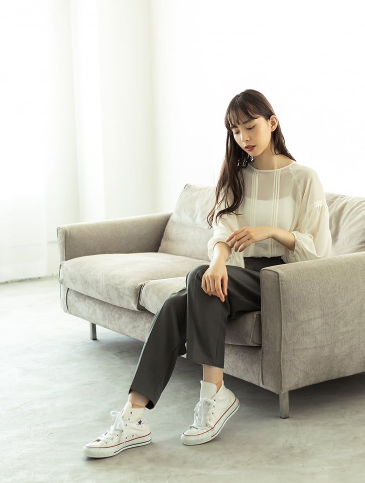 日本 fifth - 立體線條透膚薄紗澎澎七分袖上衣-白