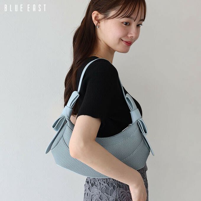 日本 BLUE EAST - 可愛雙蝴蝶結時尚紋理肩背小包-淺杏