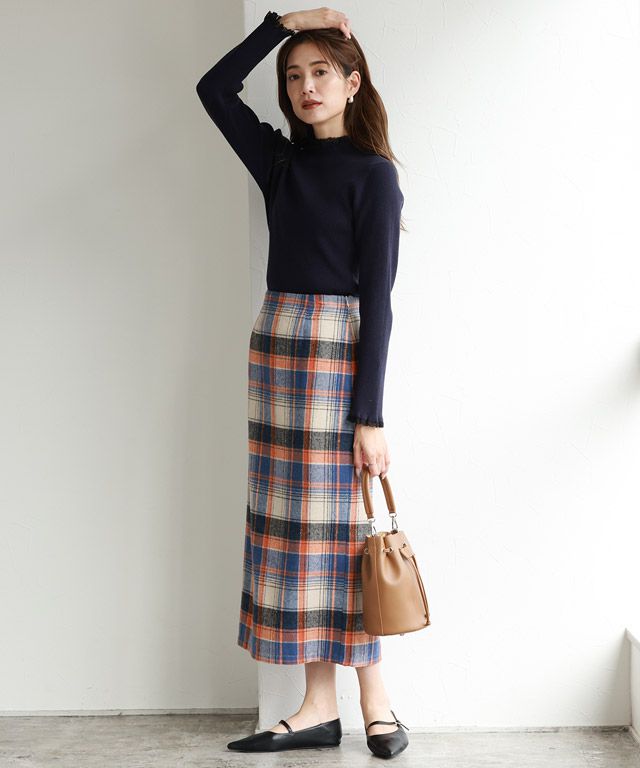 日本 BELLUNA - 蕾絲木耳領拼接針織上衣-條紋x白