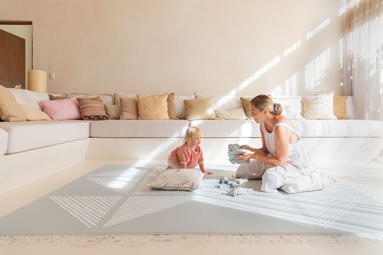 德國 toddlekind - 沙灘系列遊戲地墊-卵石灰