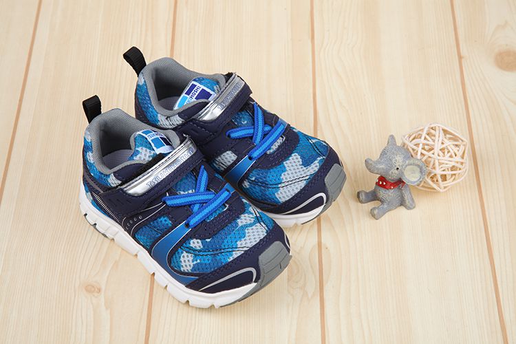 日本TSUKIHOSHI - 迷彩海軍藍色兒童機能運動鞋