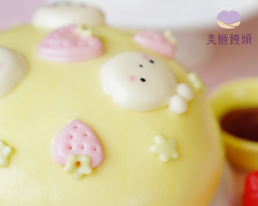 美姬饅頭 - 6吋小兔兔草莓蛋糕造型饅頭 (1入)-300g