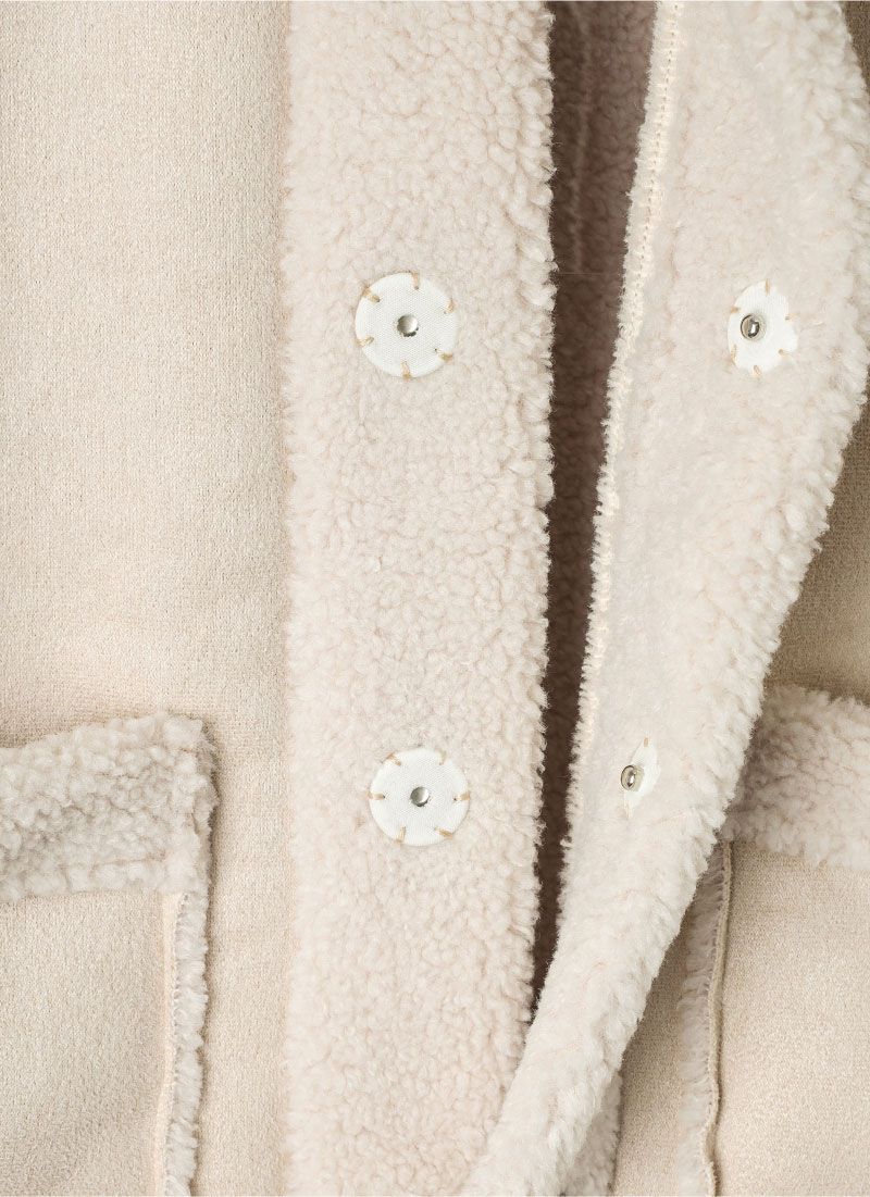 韓國 OZKIZ - 冬日感搖粒絨內裡大衣外套-淺卡其