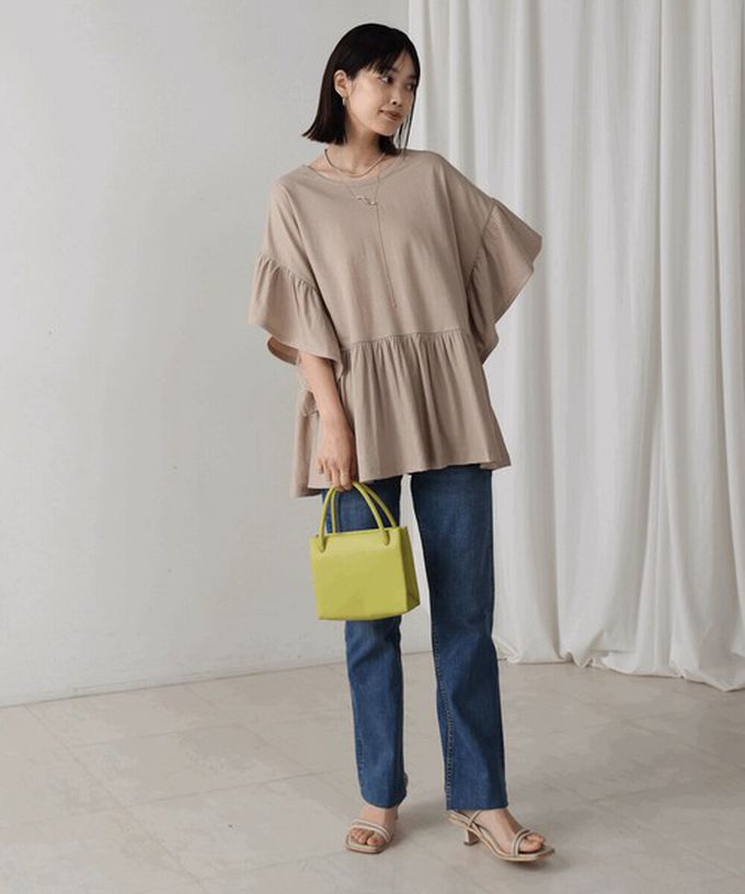 日本 Bab - 透氣嫘縈飄逸大寬袖上衣-杏棕