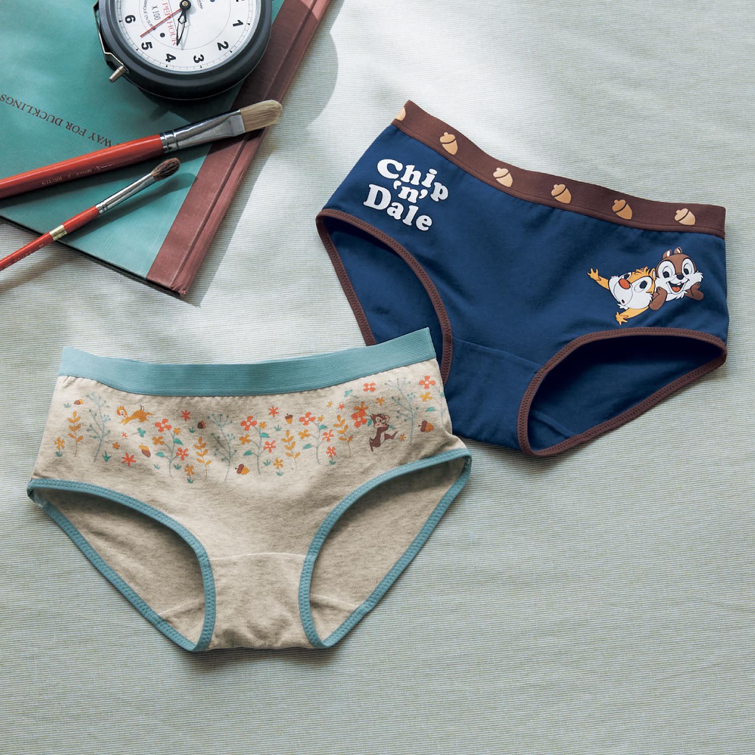 日本千趣會 - 迪士尼印花純棉內褲兩件組(媽媽)-奇奇蒂蒂-榛果藍與花園灰