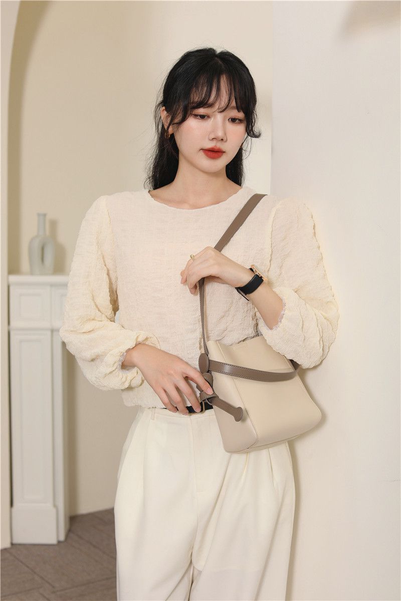 真皮復古歐美百搭單肩手提包/水桶包-杏+灰 (18x10x20cm)