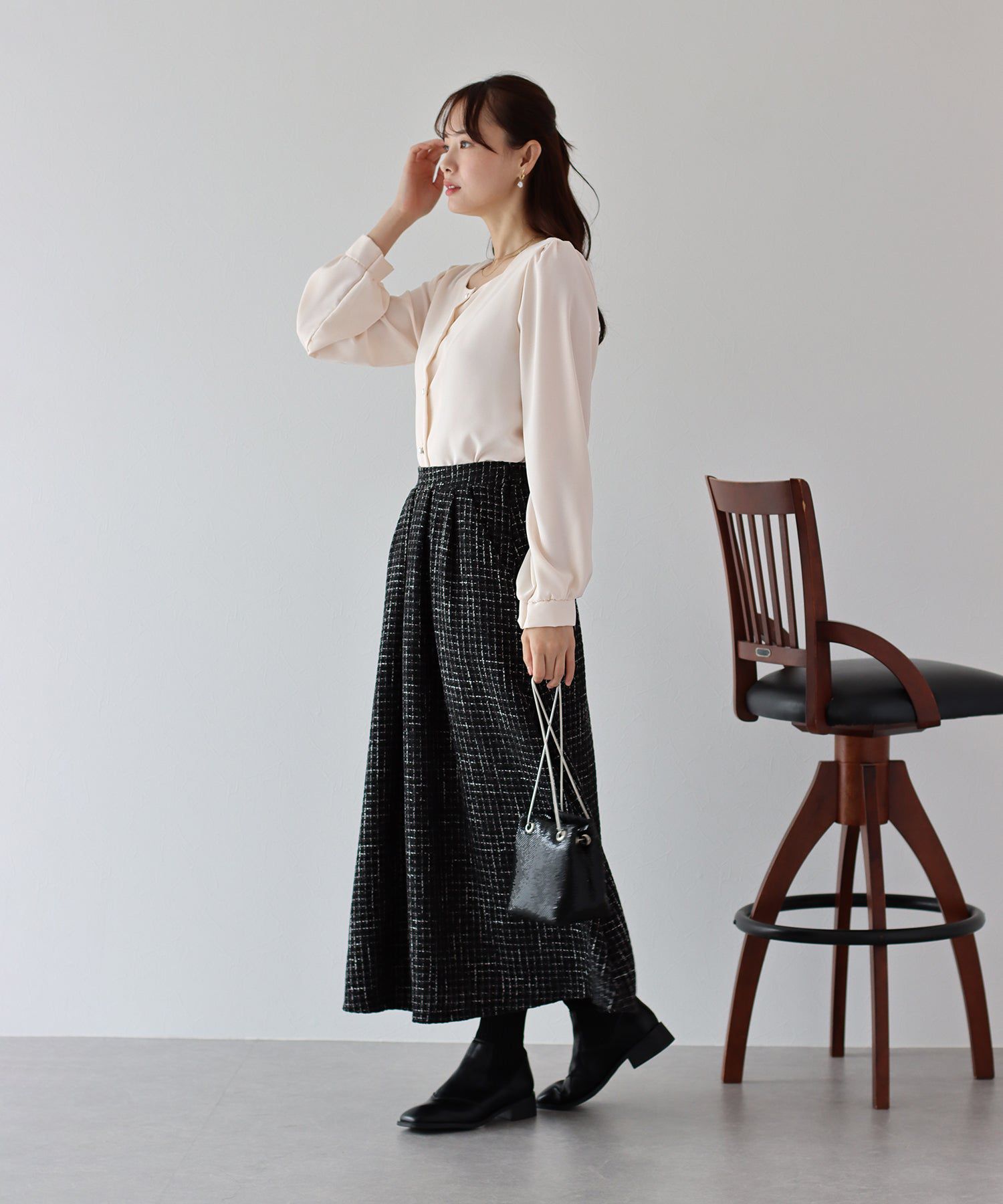 日本 BLUE EAST - 方領珍珠釦長袖襯衫-水藍