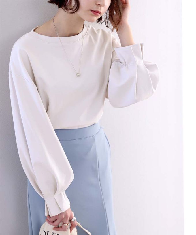 日本 Classical Elf - 100%棉 船領顯瘦糖果袖上衣-淺卡其