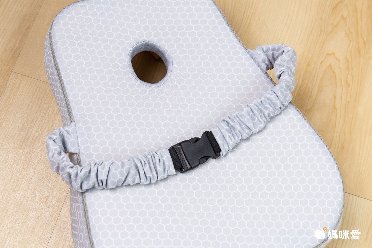 透氣記憶棉靠墊+美臀坐墊-灰色