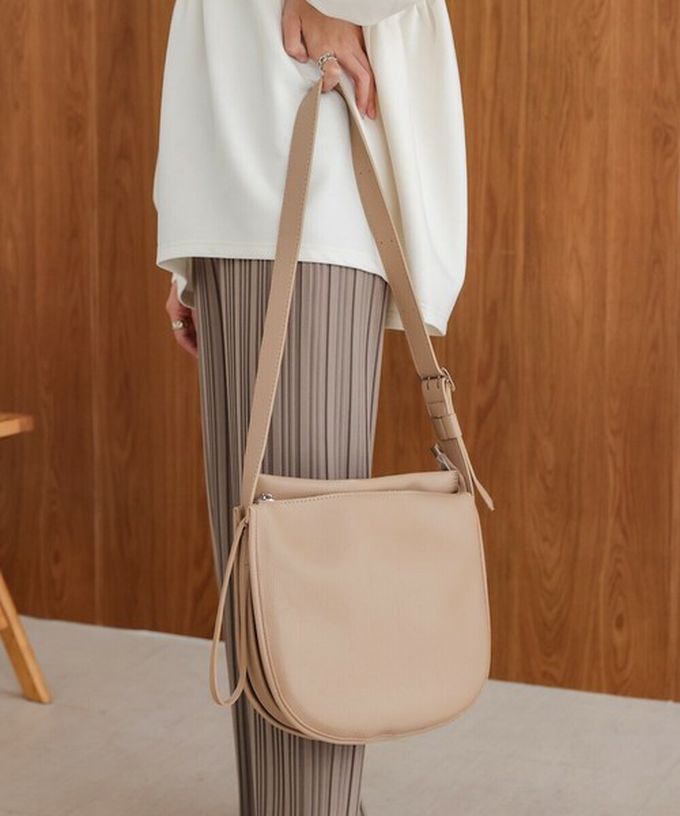 日本 Bab - 柔軟時尚皮質優雅側背包-卡其杏
