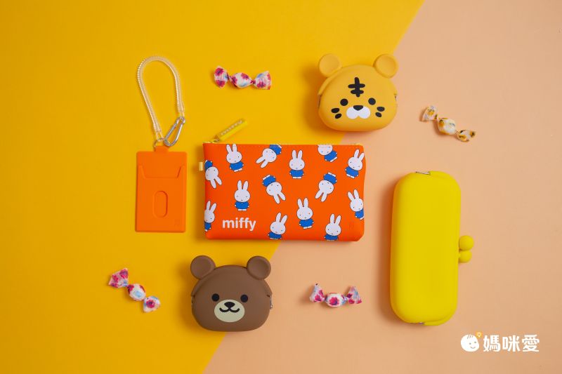 日本P+G design - 矽膠防水悠遊卡夾/證件套-柴犬