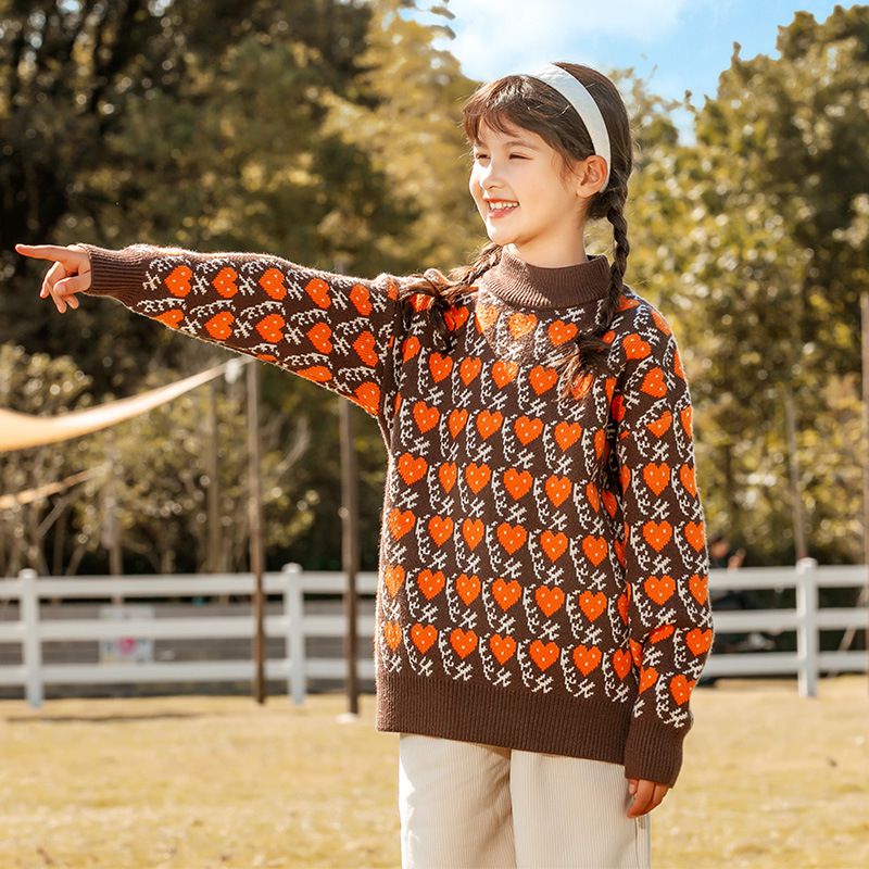 百搭秋冬針織毛衣-滿版愛心-咖啡色