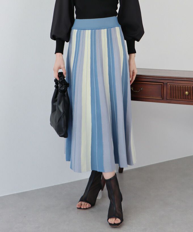 日本 BLUE EAST - [店員推薦] 撞色修身針織長裙-水藍x米杏