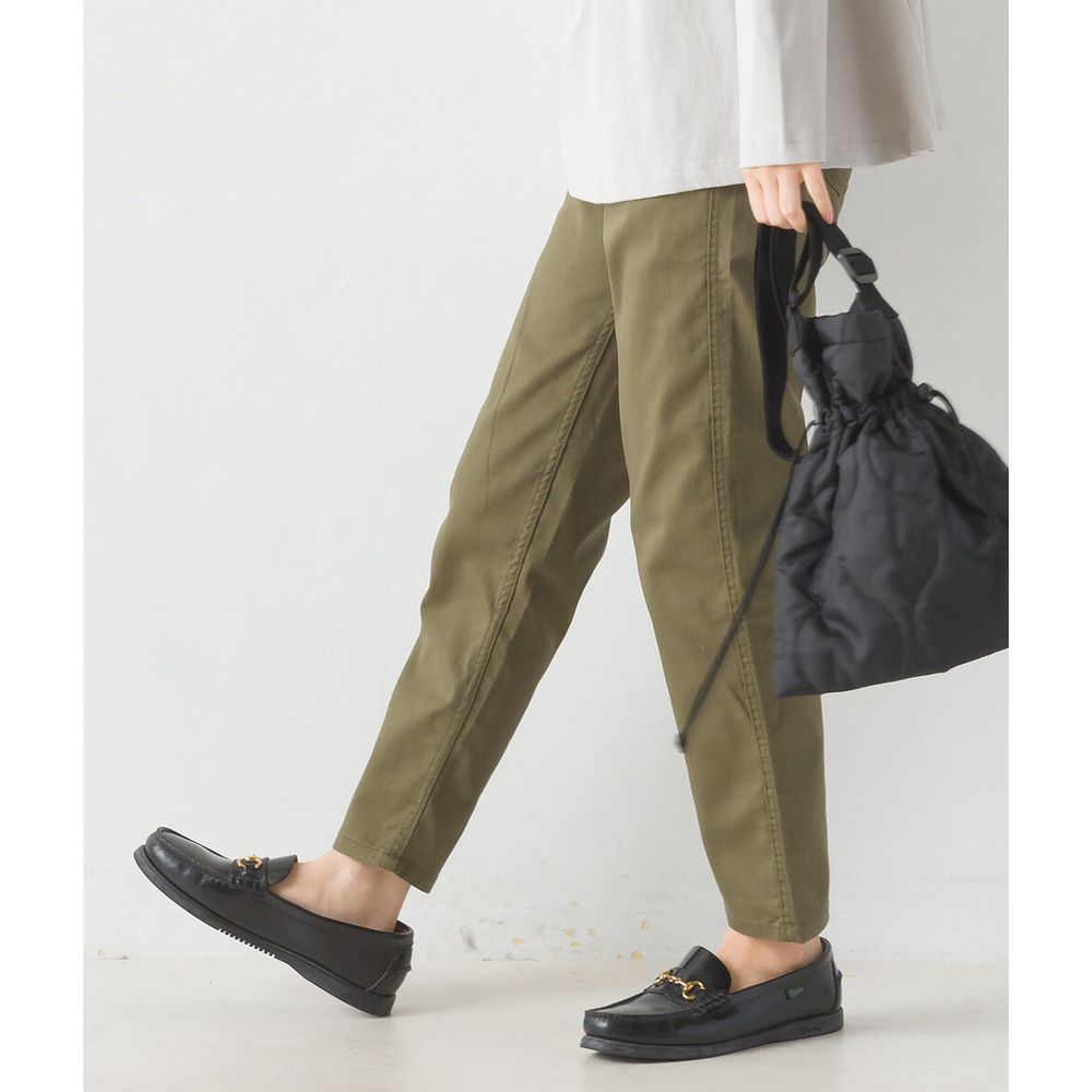 日本 OMNES - [定番]舒適彈力美腿錐形褲 (全腰鬆緊)-軍綠