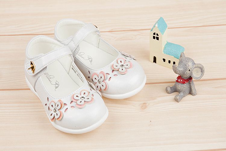 Arnold Palmer 雨傘牌 - 立體小花銀白色寶寶公主鞋