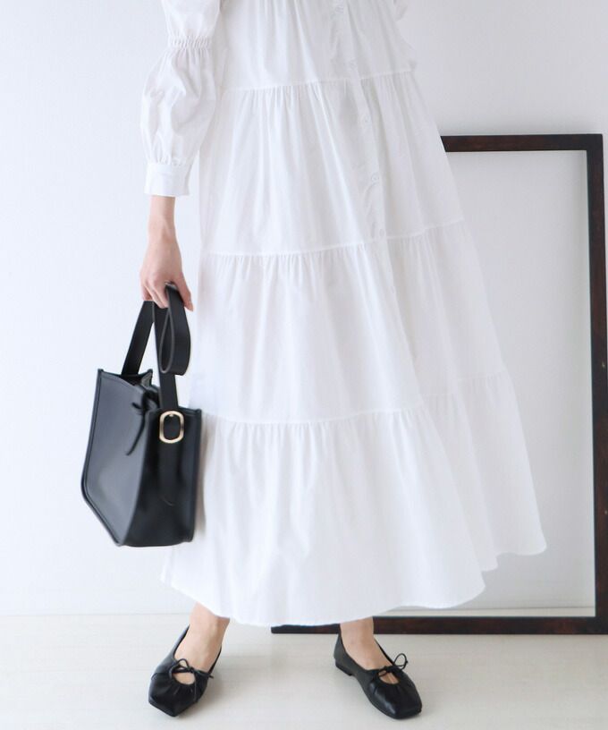 日本 BLUE EAST - 微立領層次長袖洋裝-黑