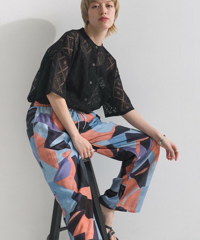 日本 le colis - [人氣款]個性派印花輕盈寬褲-葉片-墨綠x棕