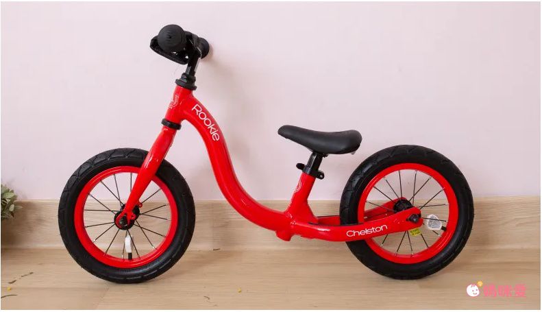 Chelston bikes - Mini Dutch 復古滑步車-原野綠(消光)-滑步車 x 1 , 手工編織竹籃 x 1 , 麻料內襯  x 1 , 3 歲以下專用ABS氣嘴蓋 x 1