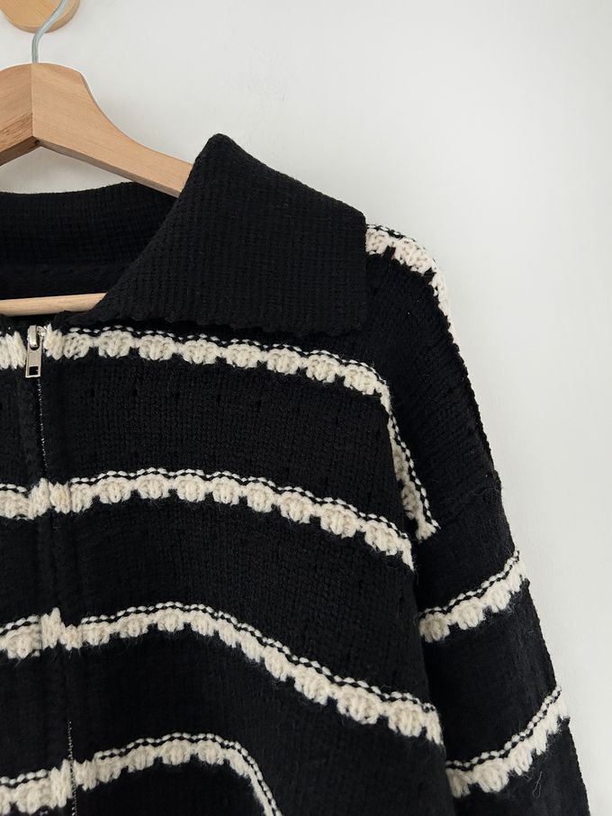 韓國女裝連線 - 勾線條紋針織翻領外套-黑底X米白 (FREE)