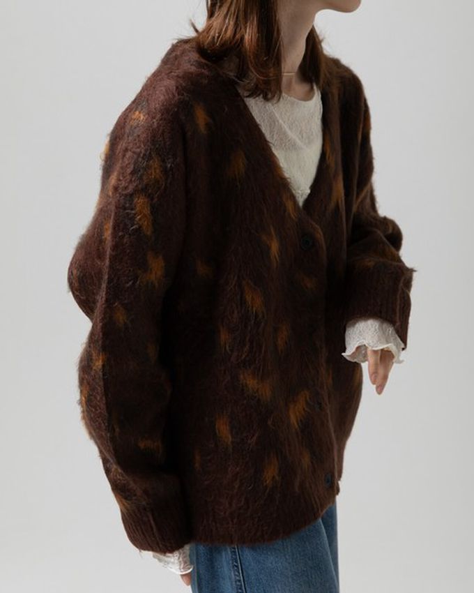 日本 gleam - 馬海毛觸感成熟豹紋V領針織開襟衫-灰