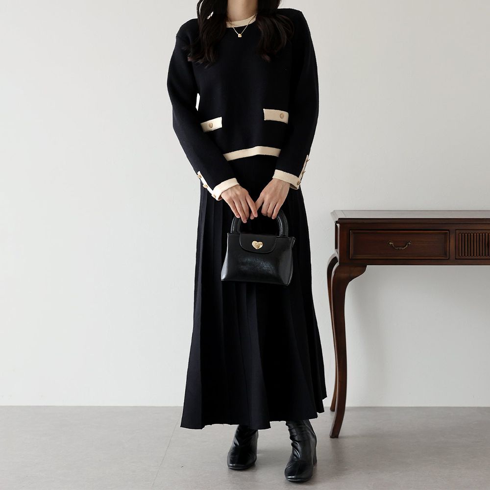 金釦滾邊針織上衣+優雅百摺長裙(2件組)-黑x白