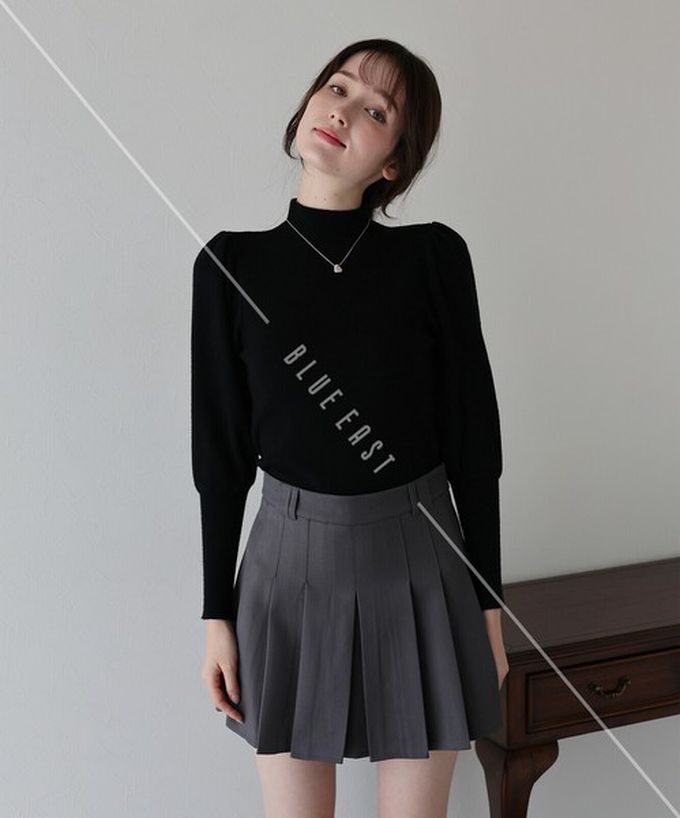 日本 BLUE EAST - 宮廷風百搭針織微高領長袖上衣-米杏