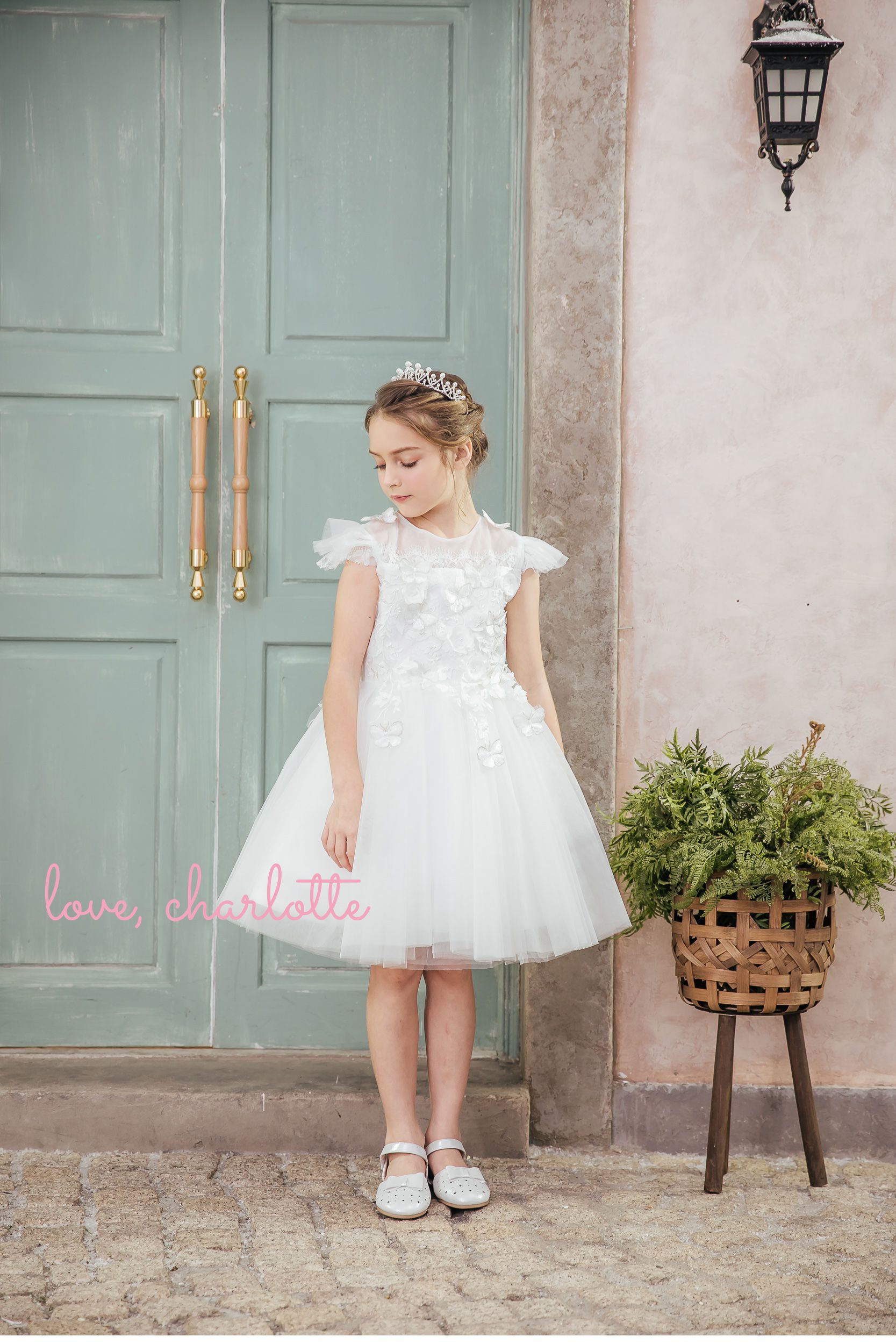 Love, Charlotte - 全白立體蝴蝶小禮服