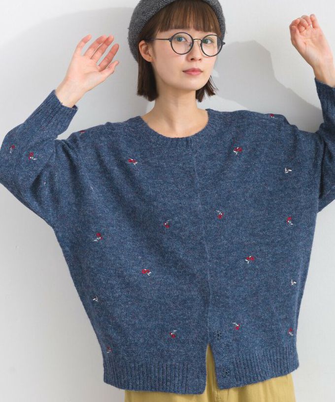 日本 Lupilien - 低調小花刺繡圓領開襟針織外套-深藍