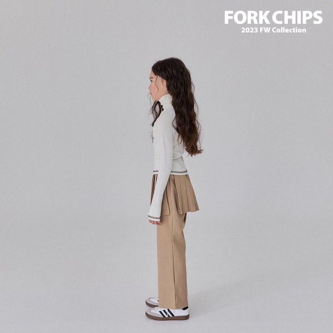 韓國 FORK CHIPS - 鬆緊腰裝飾百褶裙微喇叭長褲-卡其